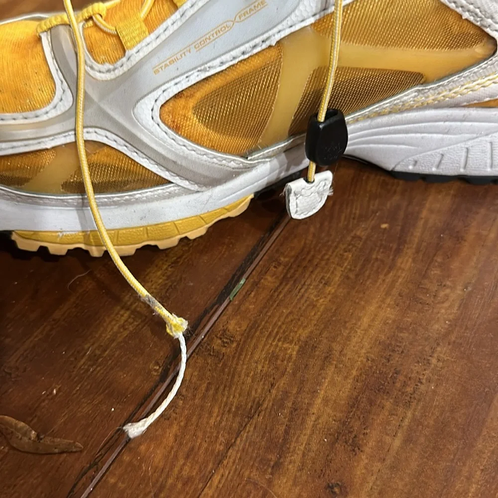Timberland Woman’s‎ 8 Mountain Trainers Sneakers Ortholite